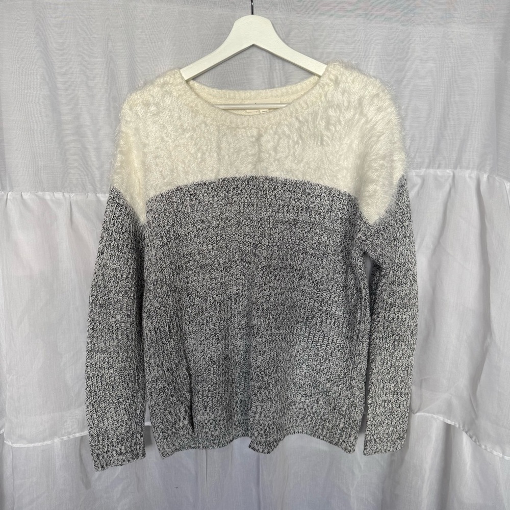 Two by Vince Camuto Fuzzy Knit Sweater
